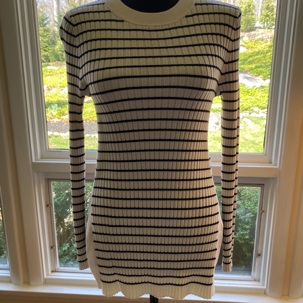 H&M Maternity top